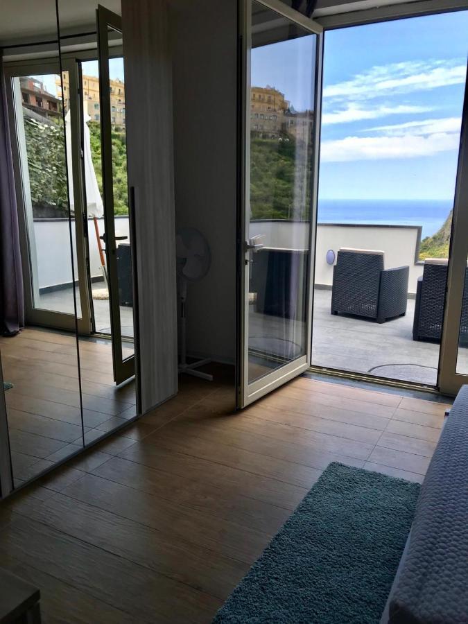 Luxury Suite Terrazze E Vista Mare タオルミーナ エクステリア 写真